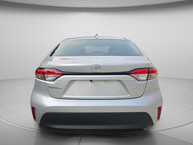 Used 2026 Toyota Corolla LE FWD image 5