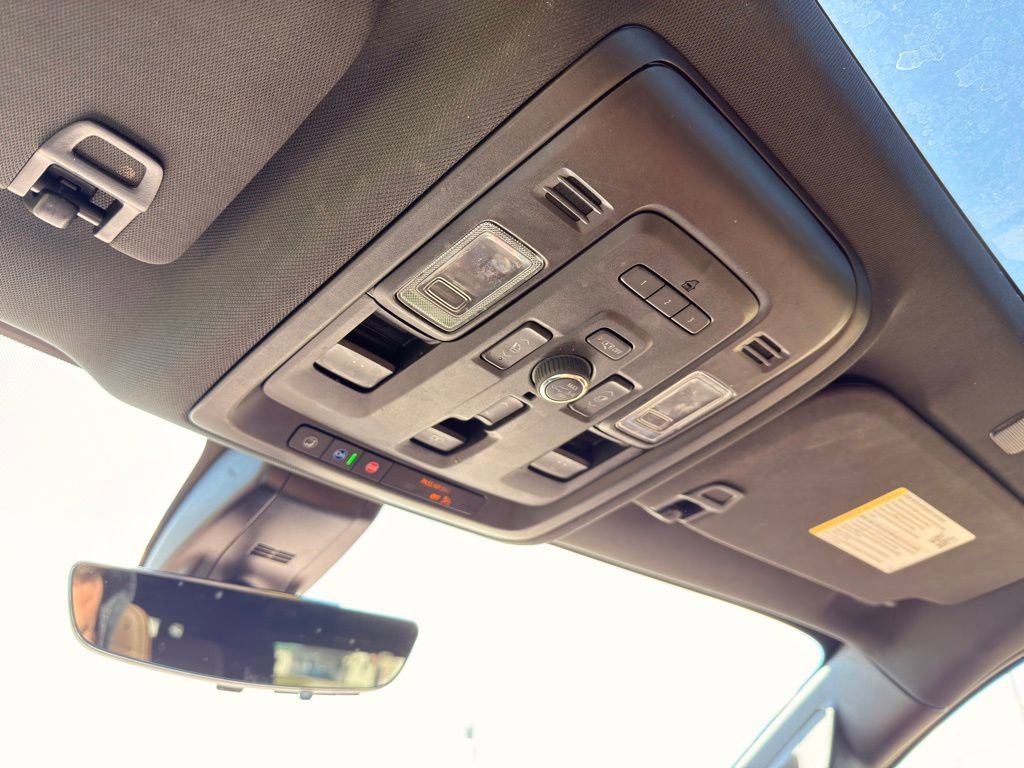 Used 2022 Chevrolet Suburban High Country w/ LPO, Illumination Package image 42