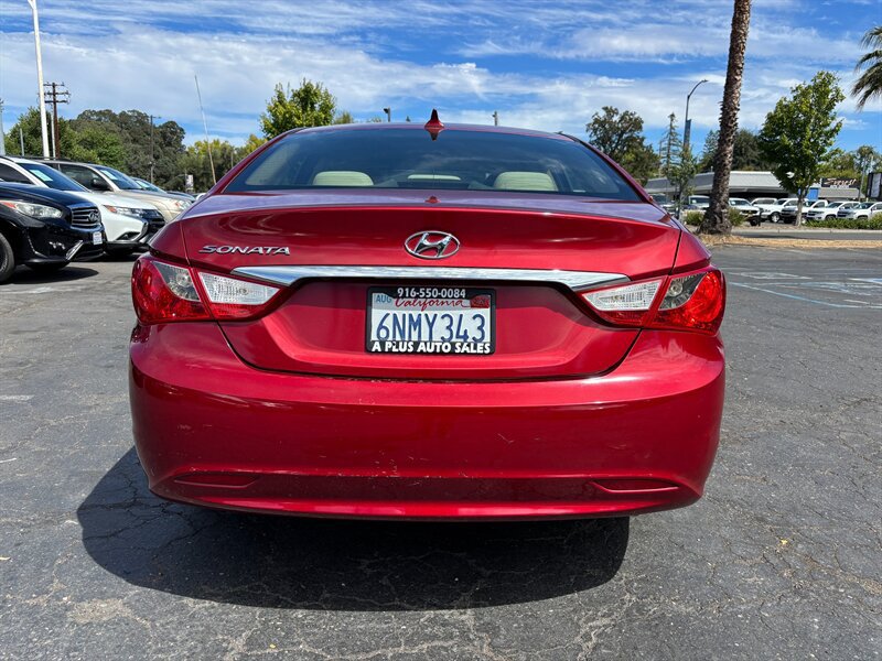 Used 2011 Hyundai Sonata GLS FWD image 5