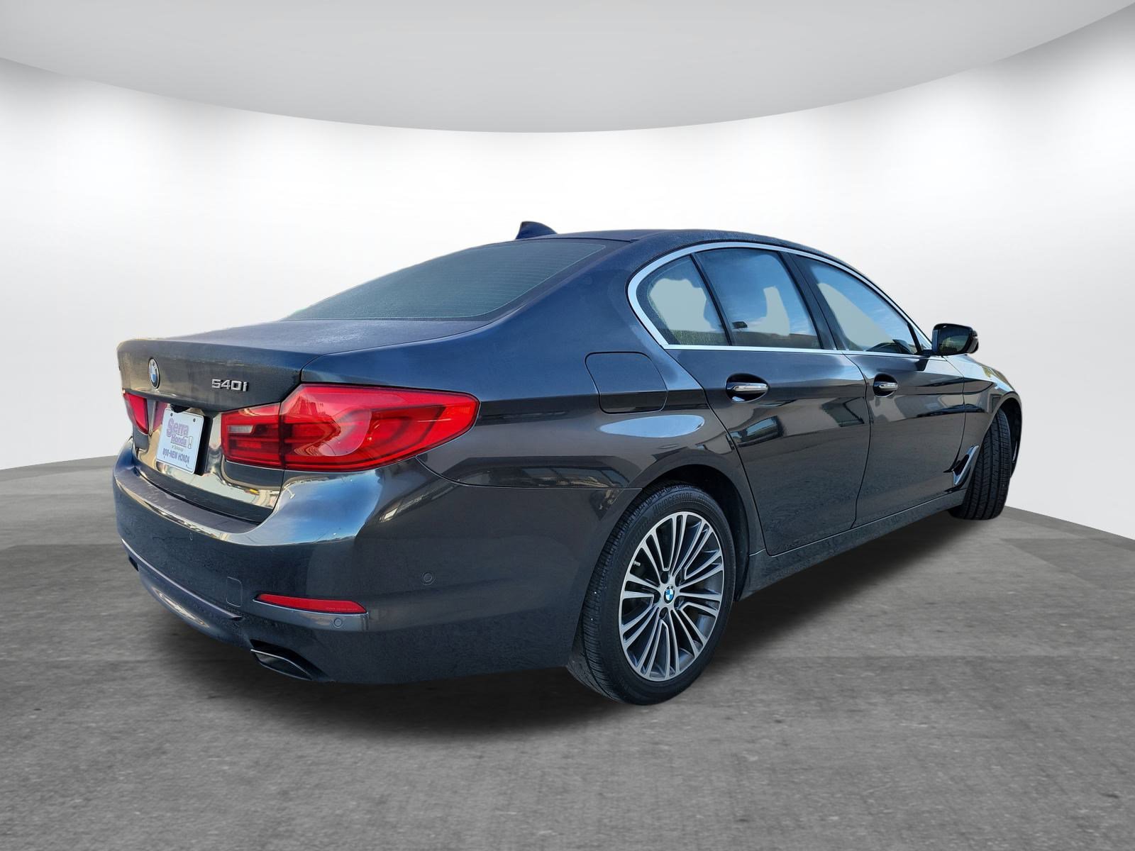 Used 2018 BMW 540i xDrive image 5
