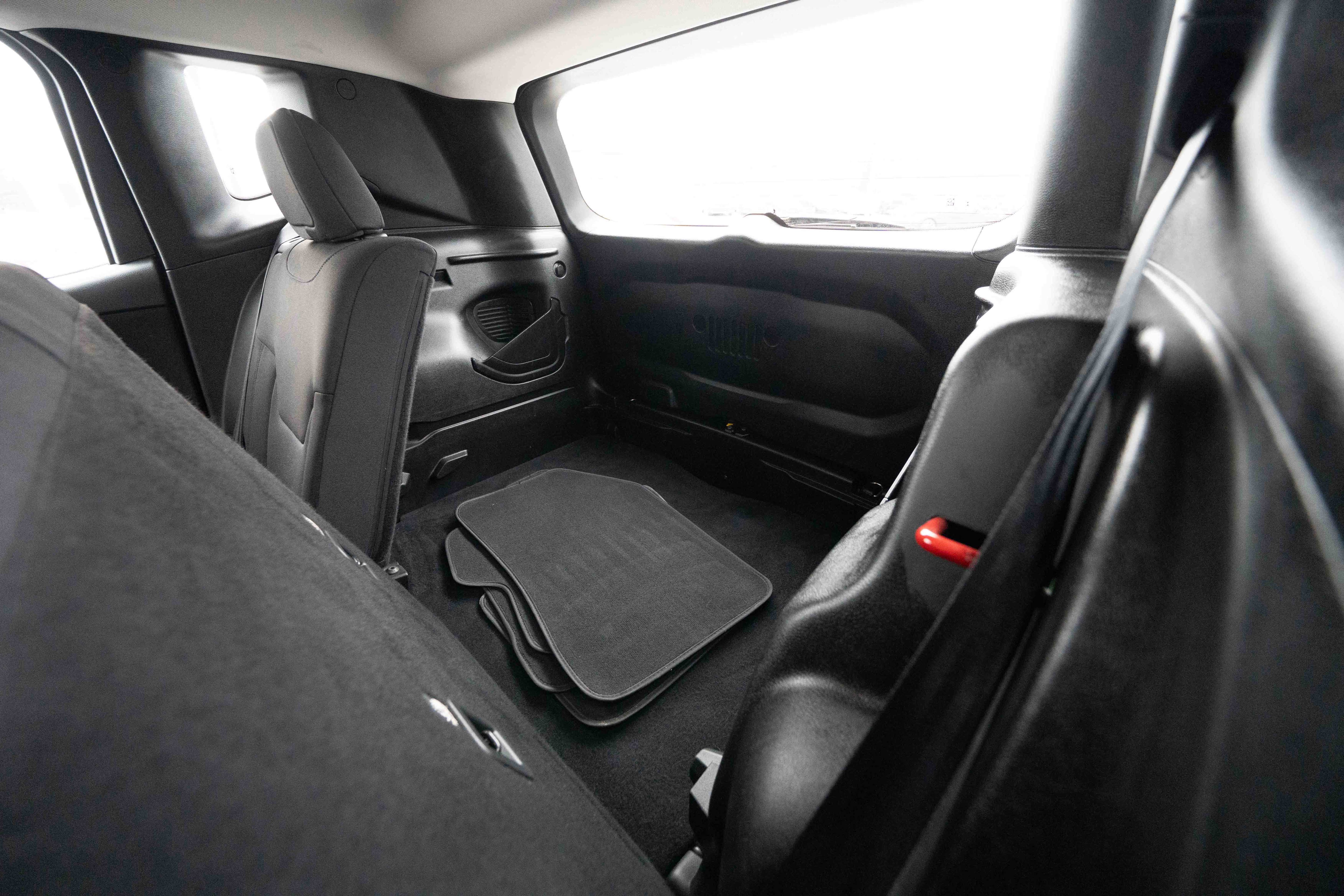 Used 2021 Jeep Renegade Sport image 24