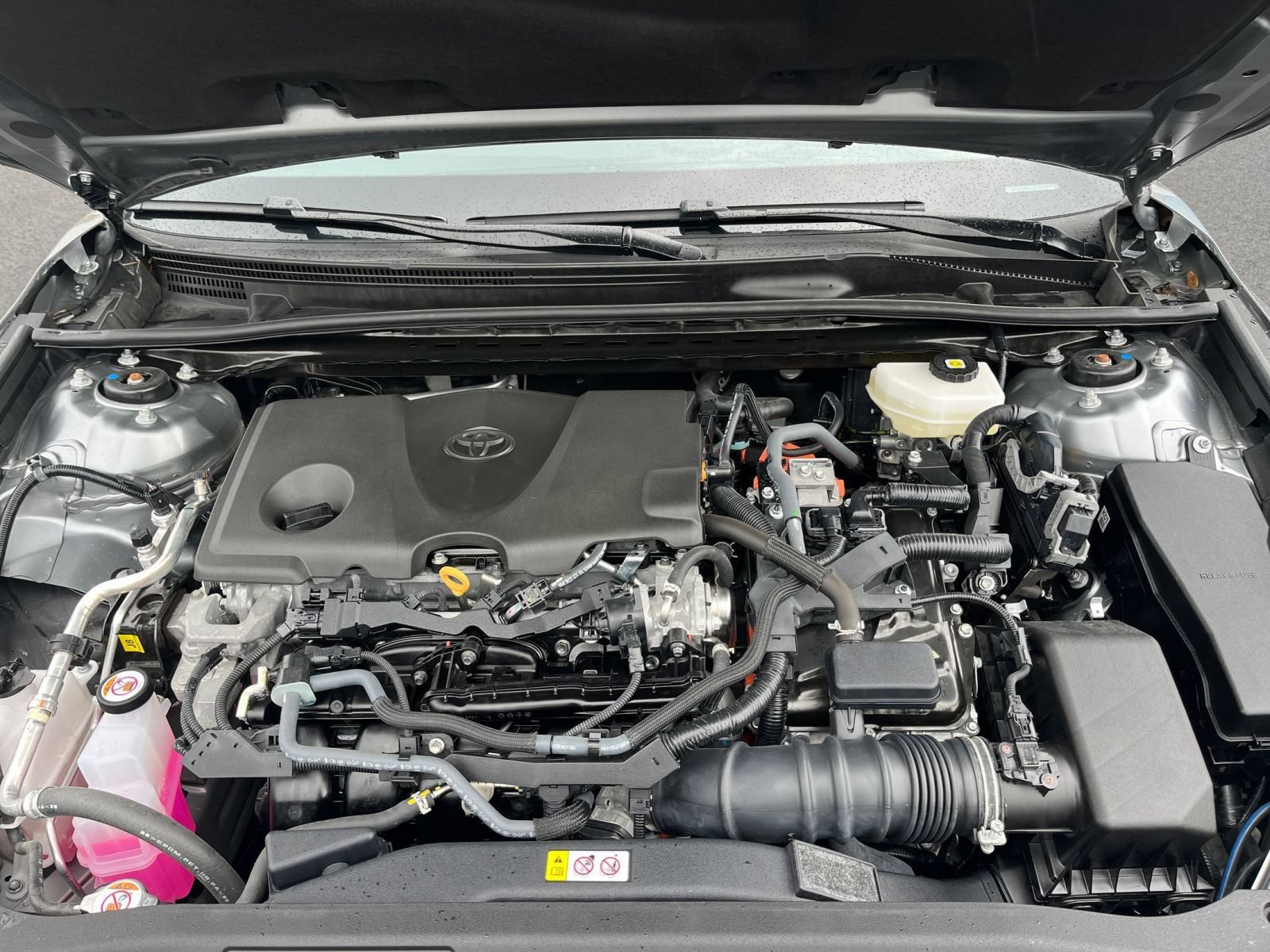 Used 2025 Toyota Camry SE FWD image 37