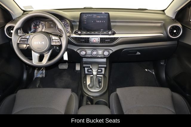 Used 2023 Kia Forte LXS w/ LXS Technology Package FWD image 13