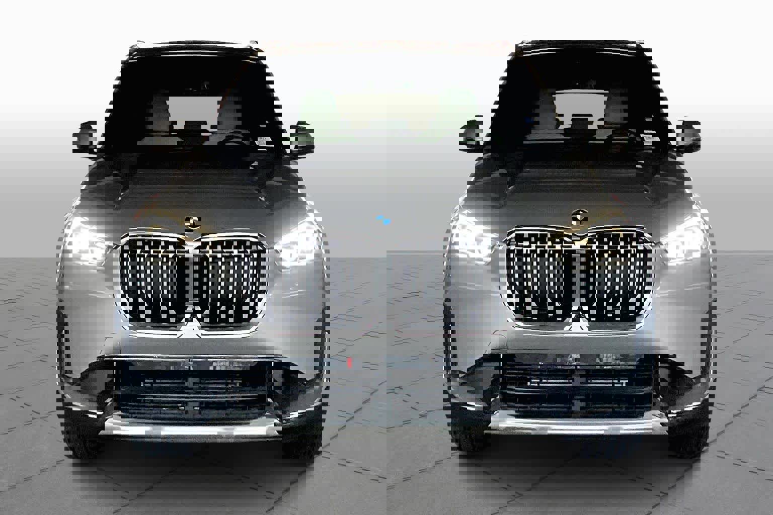 Certified 2026 BMW X1 xDrive28i w/ Technology Package image 3