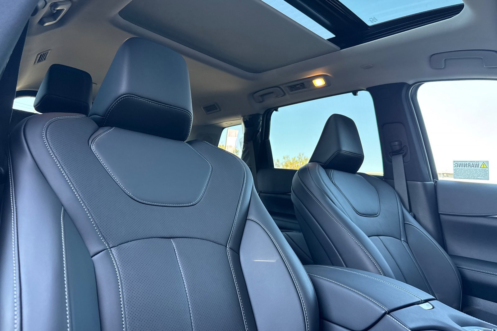 New 2026 INFINITI QX60 Luxe w/ Cargo Package image 19