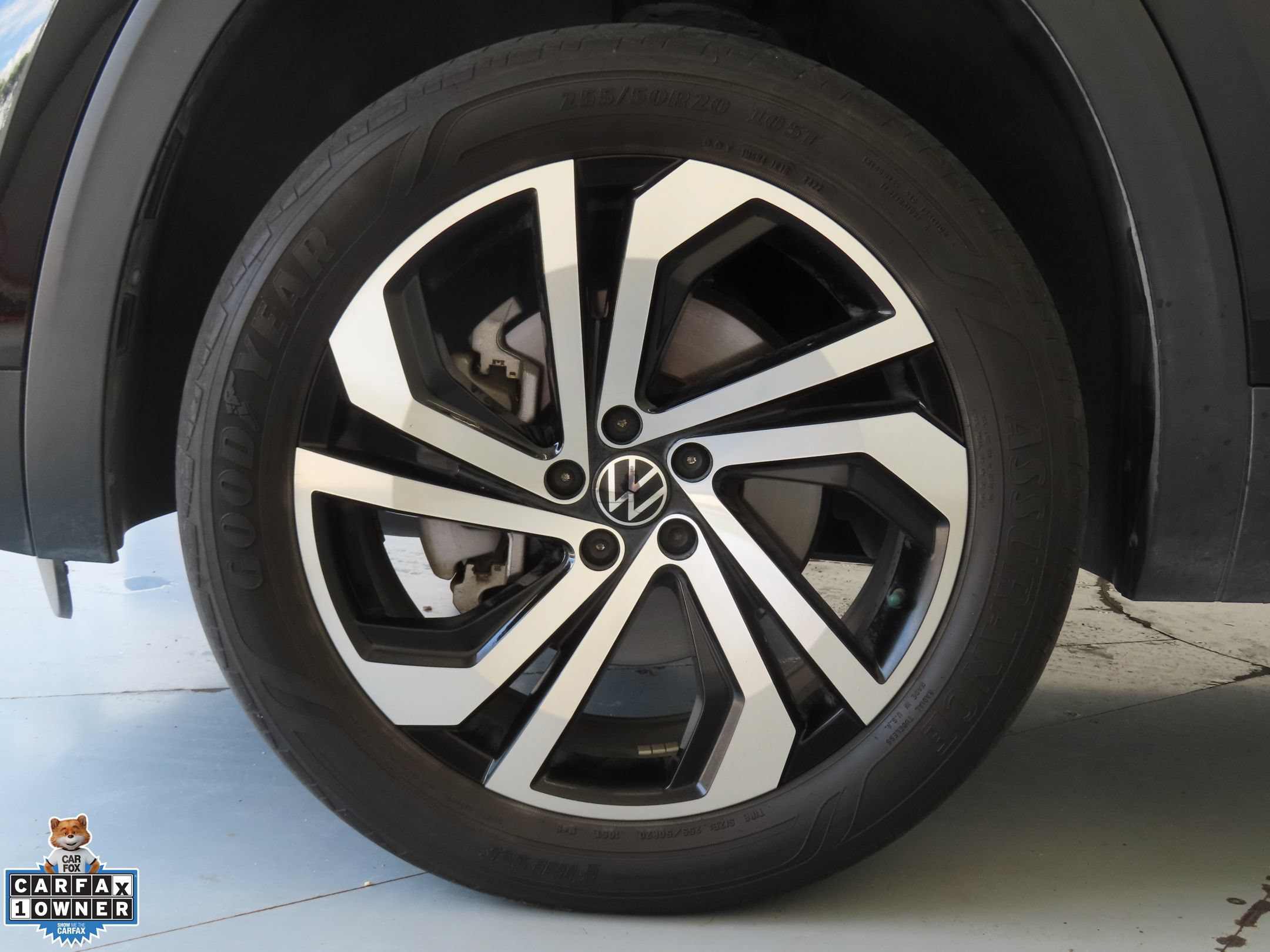 Certified 2023 Volkswagen Atlas Cross Sport SEL AWD/4WD image 30