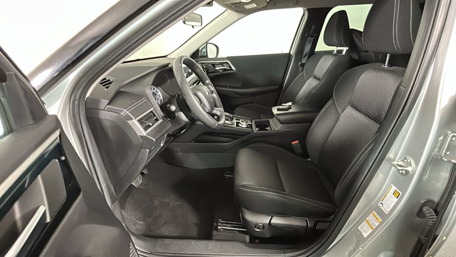 Used 2022 Mitsubishi Outlander ES AWD/4WD image 11