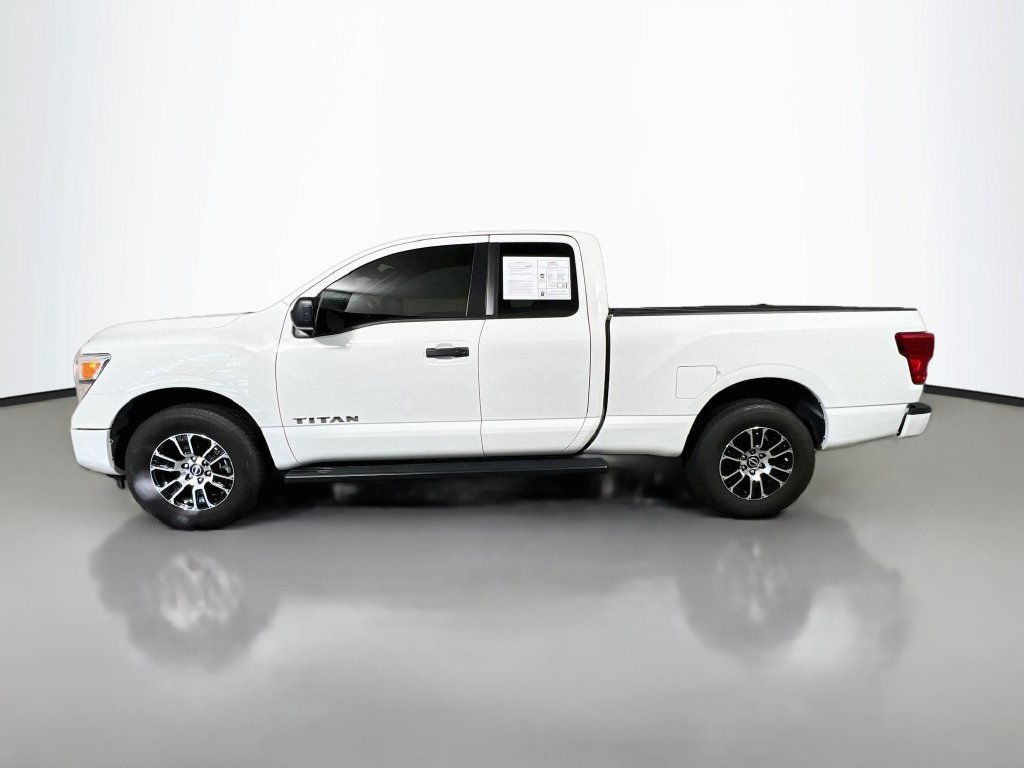 Used 2024 Nissan Titan SV AWD/4WD image 5