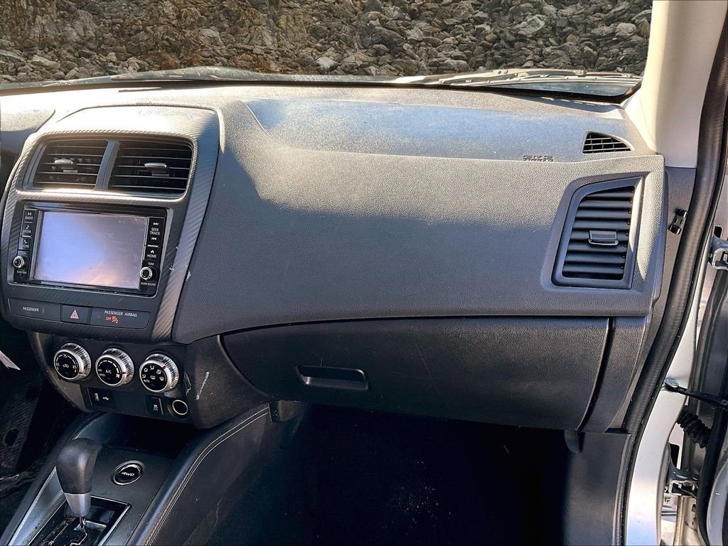 Used 2022 Mitsubishi Outlander Sport ES image 14