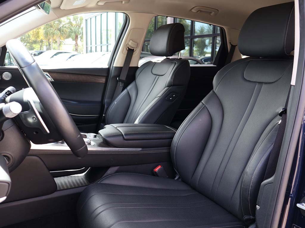 Used 2024 Genesis GV80 2.5T image 32