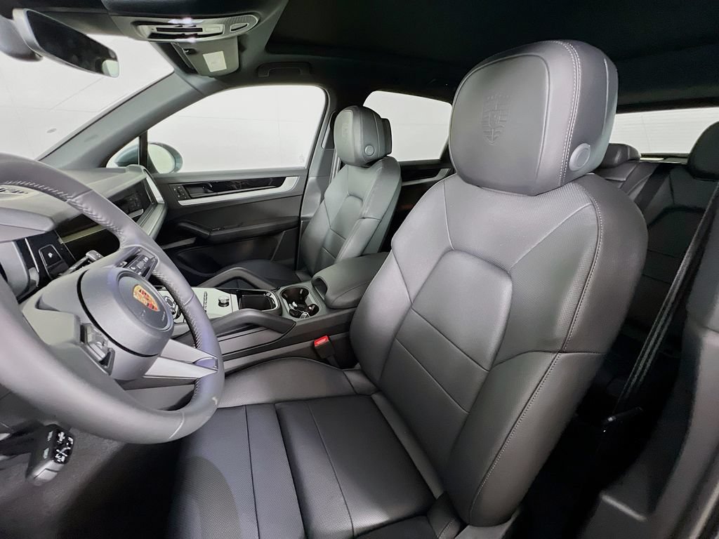 New 2026 Porsche Cayenne AWD/4WD image 5