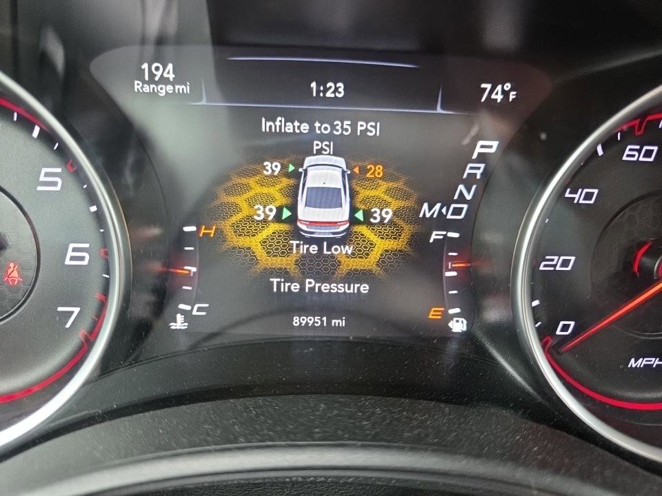 Used 2019 Dodge Charger SXT RWD image 17