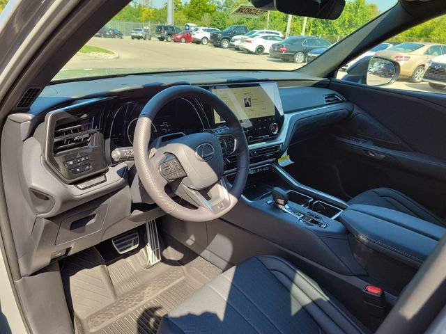 New 2026 Lexus TX 500h AWD w/ Technology Package image 18