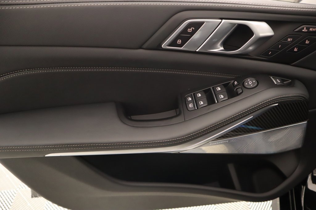 New 2026 BMW ALPINA XB7 image 18