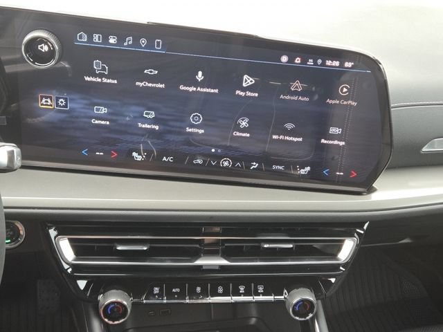 New 2027 Chevrolet Traverse LT w/ Midnight/Sport Edition FWD image 29