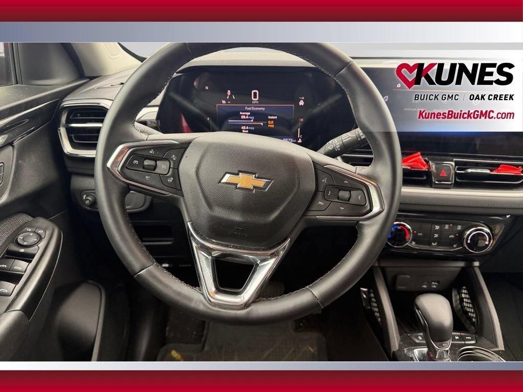 Used 2026 Chevrolet TrailBlazer LT w/ LT Cold Weather Package AWD/4WD image 14