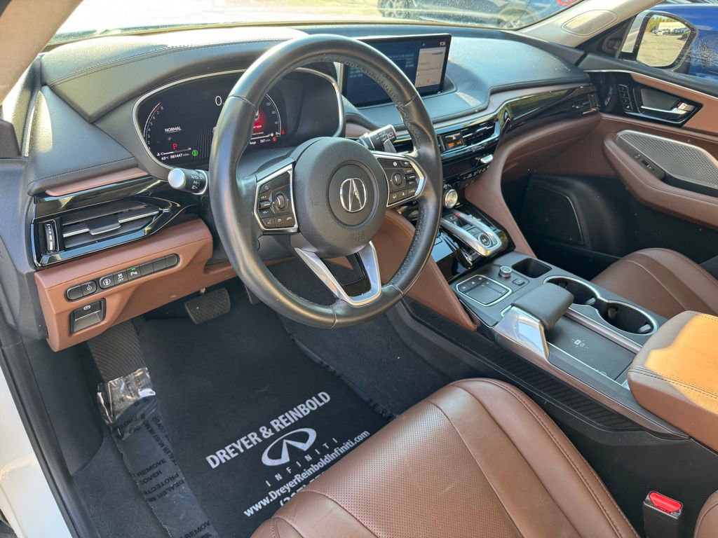 Used 2023 Acura MDX SH-AWD w/ Technology Package image 16