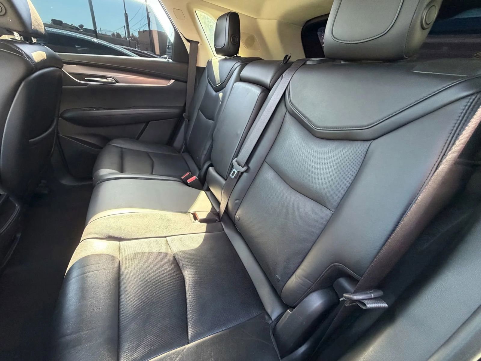 Used 2017 Cadillac XT5 Luxury image 27