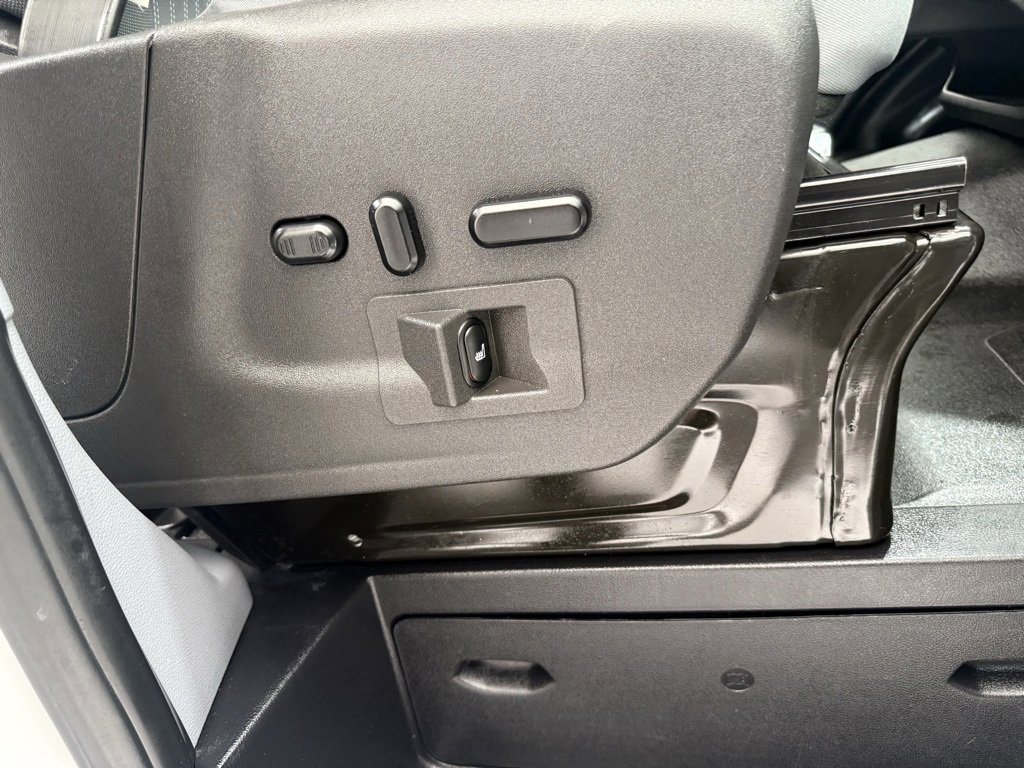 Used 2019 Ford Transit 350 XLT image 15