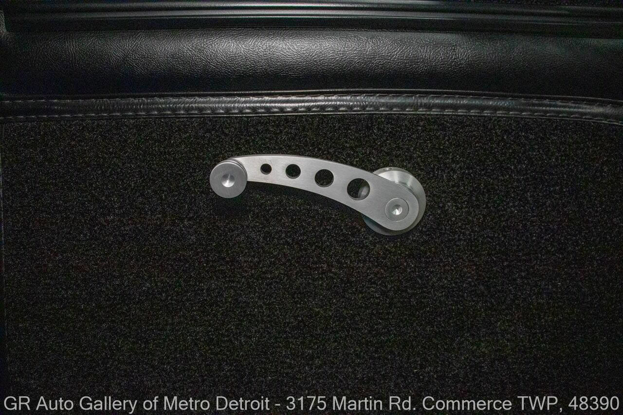 Used 1988 Pontiac Firebird Formula image 35