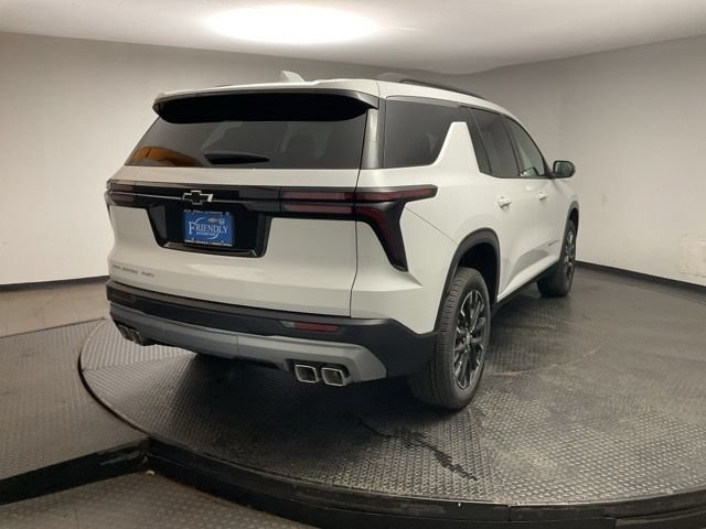 New 2026 Chevrolet Traverse LT w/ Sun and Wheel Package AWD/4WD image 7