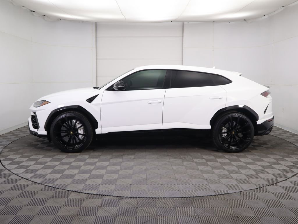 Used 2022 Lamborghini Urus image 8