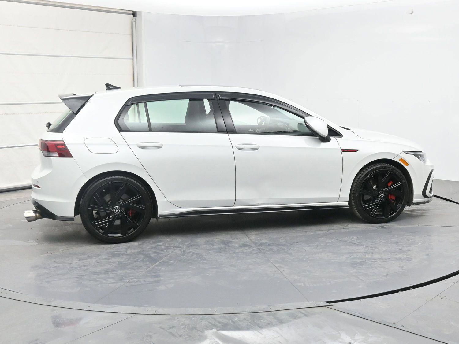 Used 2023 Volkswagen GTI SE image 28