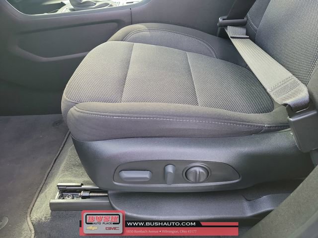 Used 2023 Chevrolet Traverse LT image 19