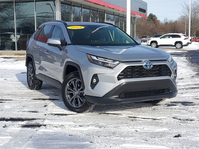 Used 2023 Toyota RAV4 XLE Premium image 35