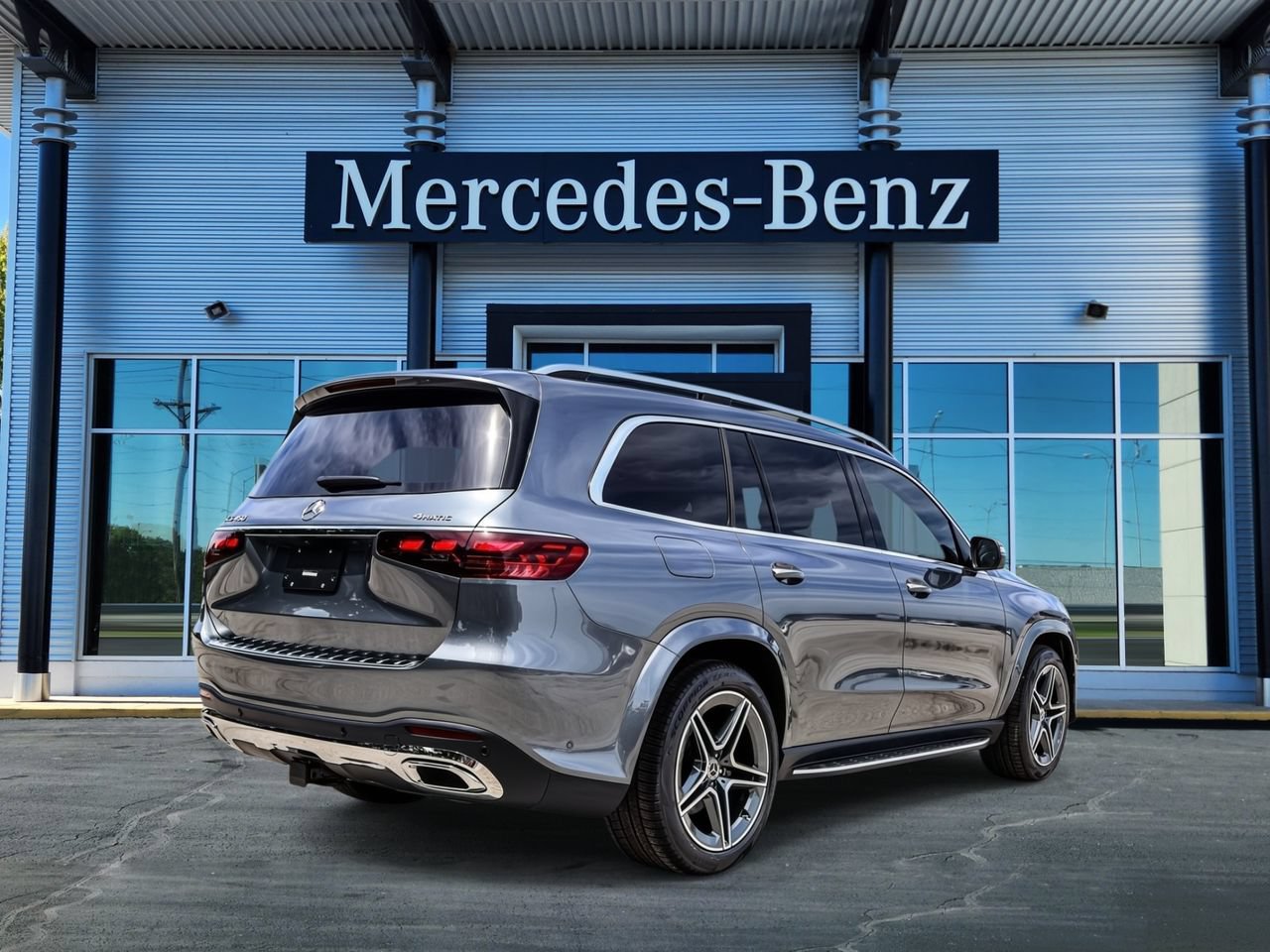 New 2026 Mercedes-Benz GLS 450 4MATIC image 6