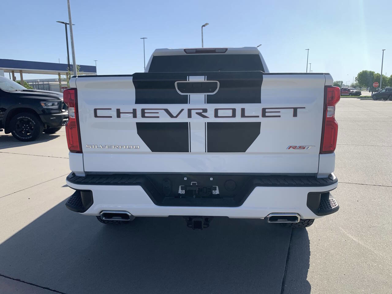 Used 2022 Chevrolet Silverado 1500 RST w/ Z71 Off-Road Package image 3