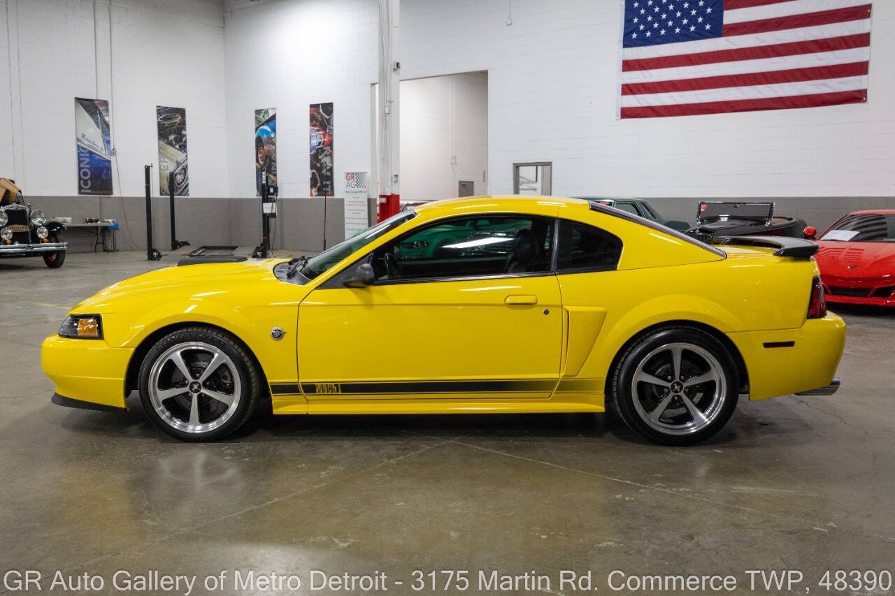 Used 2004 Ford Mustang Mach 1 RWD image 3