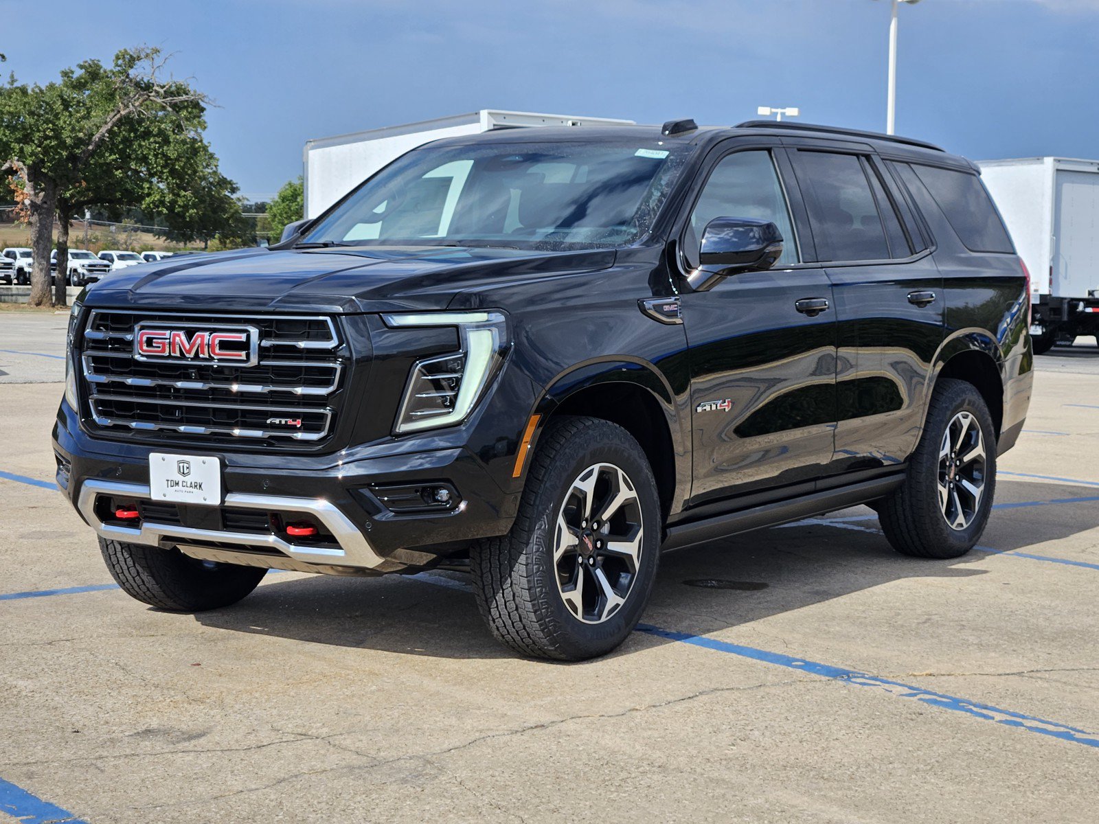 New 2026 GMC Yukon AT4 w/ AT4 Premium Plus Package AWD/4WD video 2