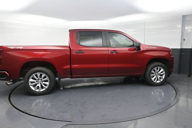 Used 2020 Chevrolet Silverado 1500 Custom w/ Custom Value Package AWD/4WD image 9
