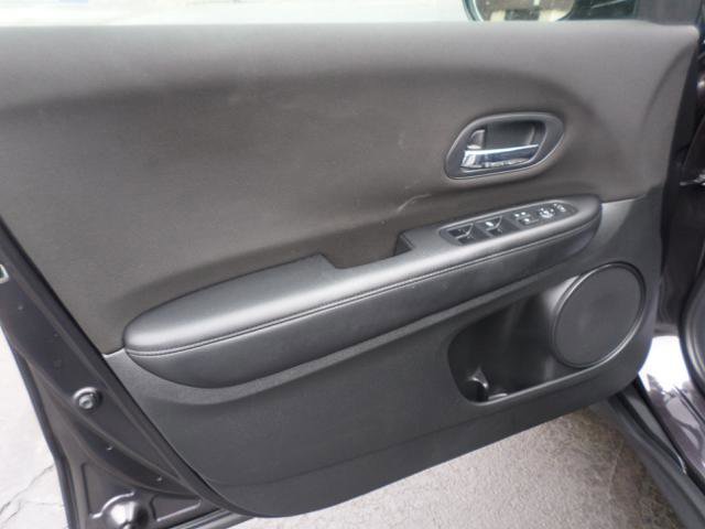 Used 2017 Honda HR-V LX image 31