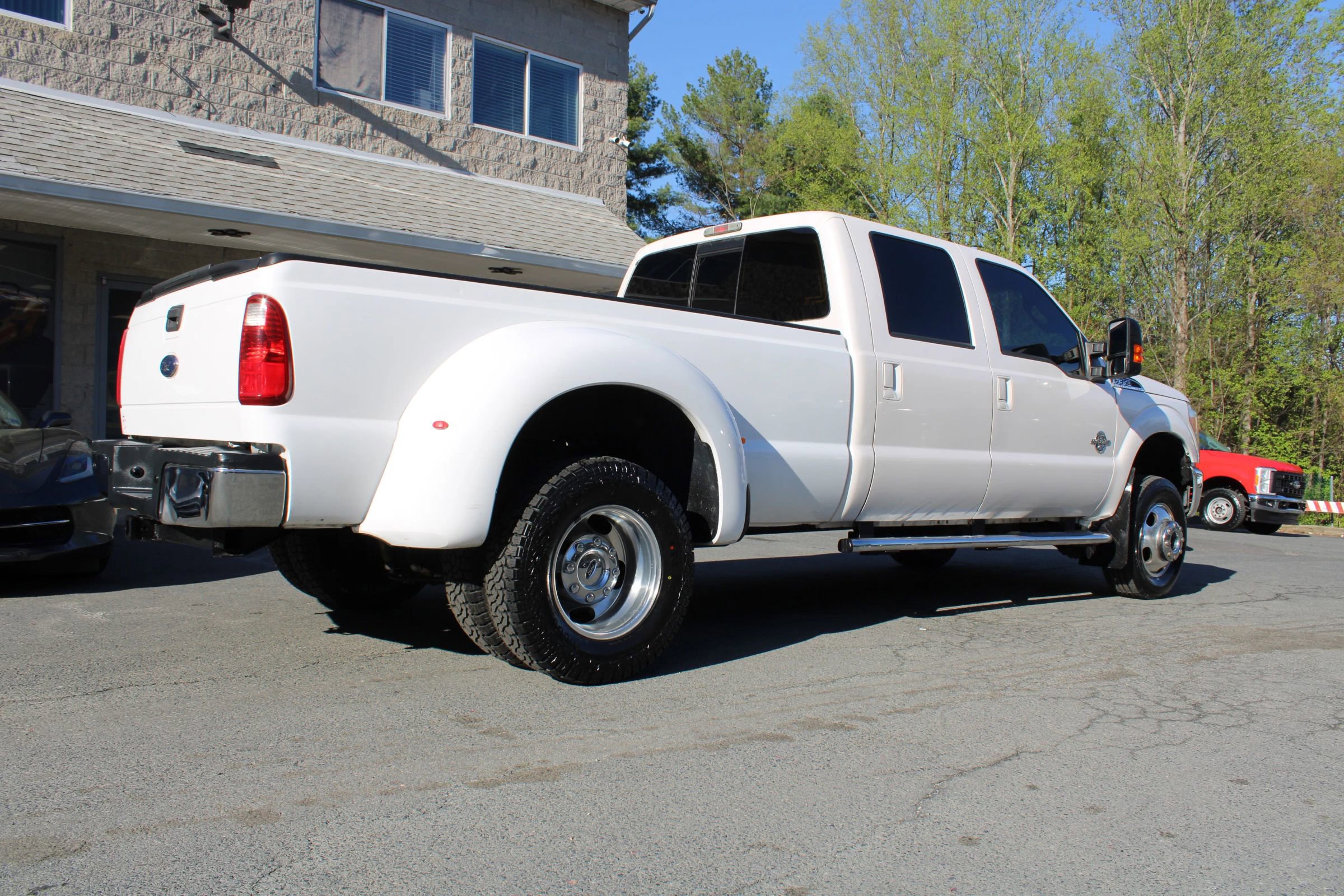 Used 2016 Ford F350 Lariat w/ Lariat Ultimate Package image 4