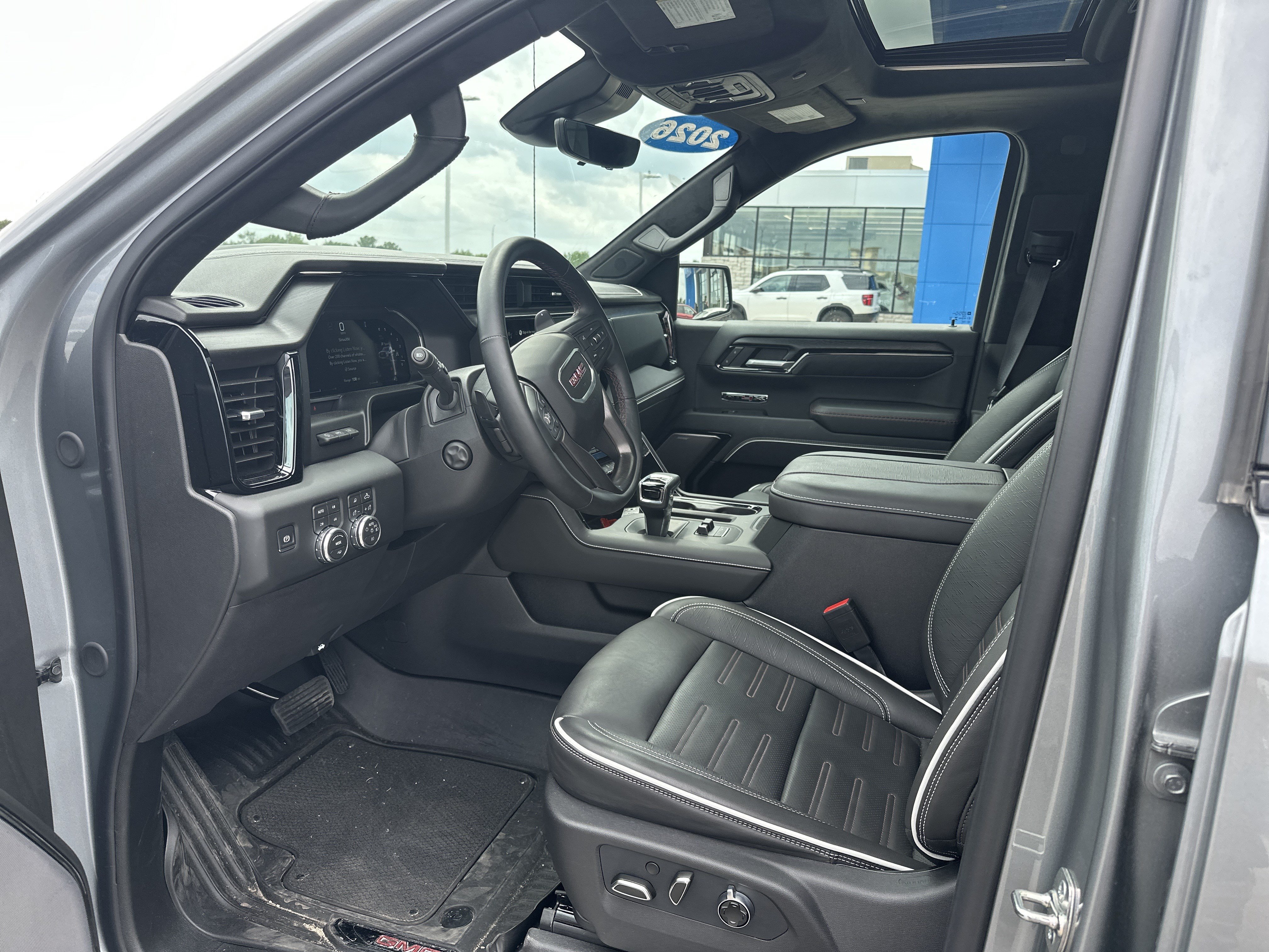 Used 2026 GMC Sierra 1500 AT4X w/ LPO, Black Badging Package AWD/4WD image 15