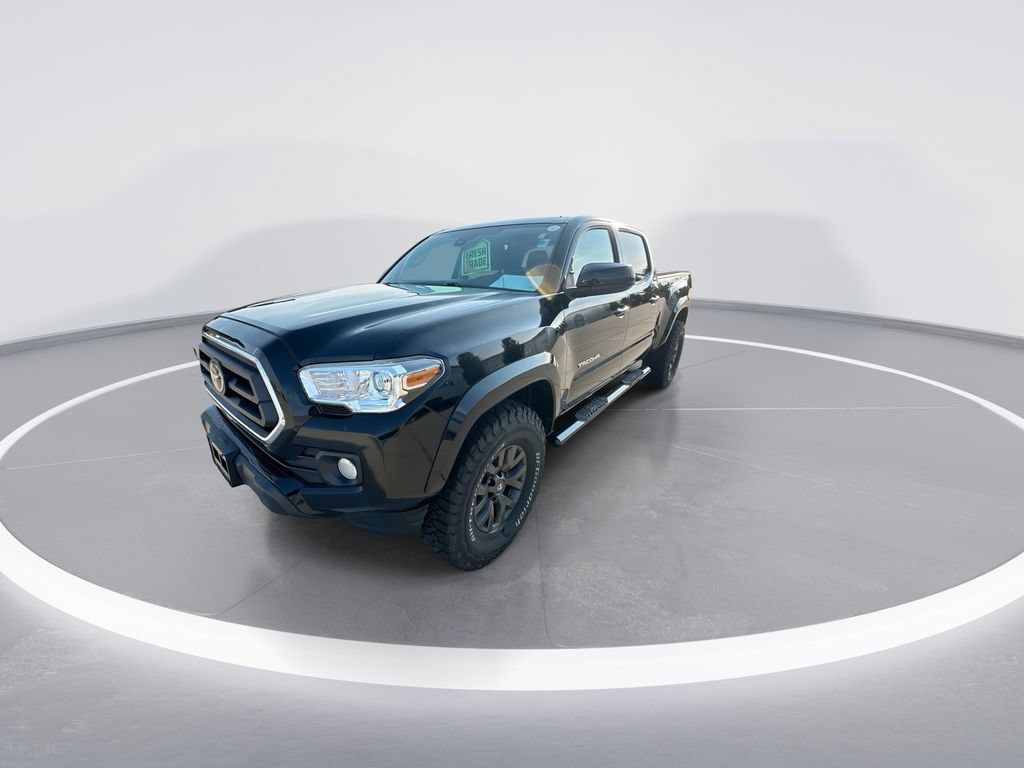Used 2020 Toyota Tacoma SR5 AWD/4WD image 4