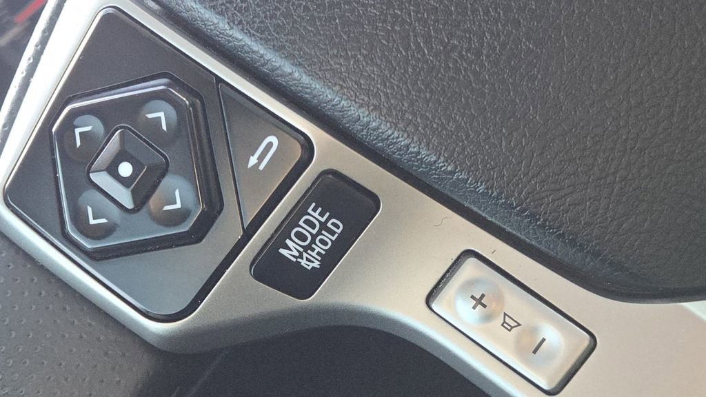 Used 2019 Toyota 4Runner SR5 image 11