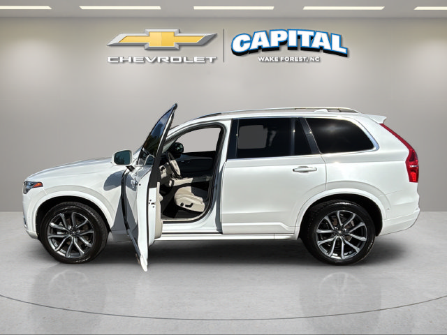 Used 2017 Volvo XC90 T6 Momentum w/ Vision Package AWD/4WD image 9