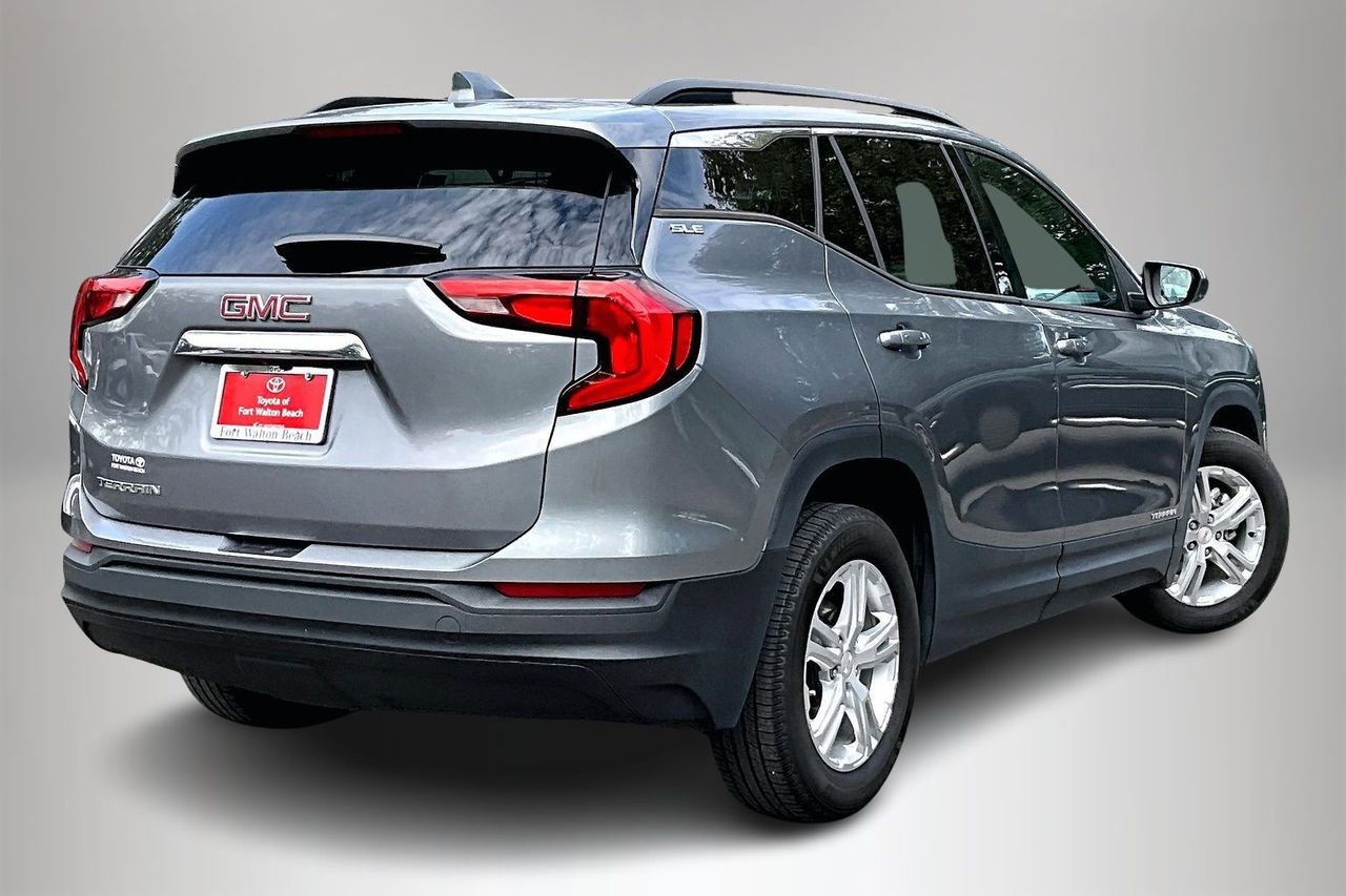 Used 2020 GMC Terrain SLE w/ Driver Convenience Package image 5