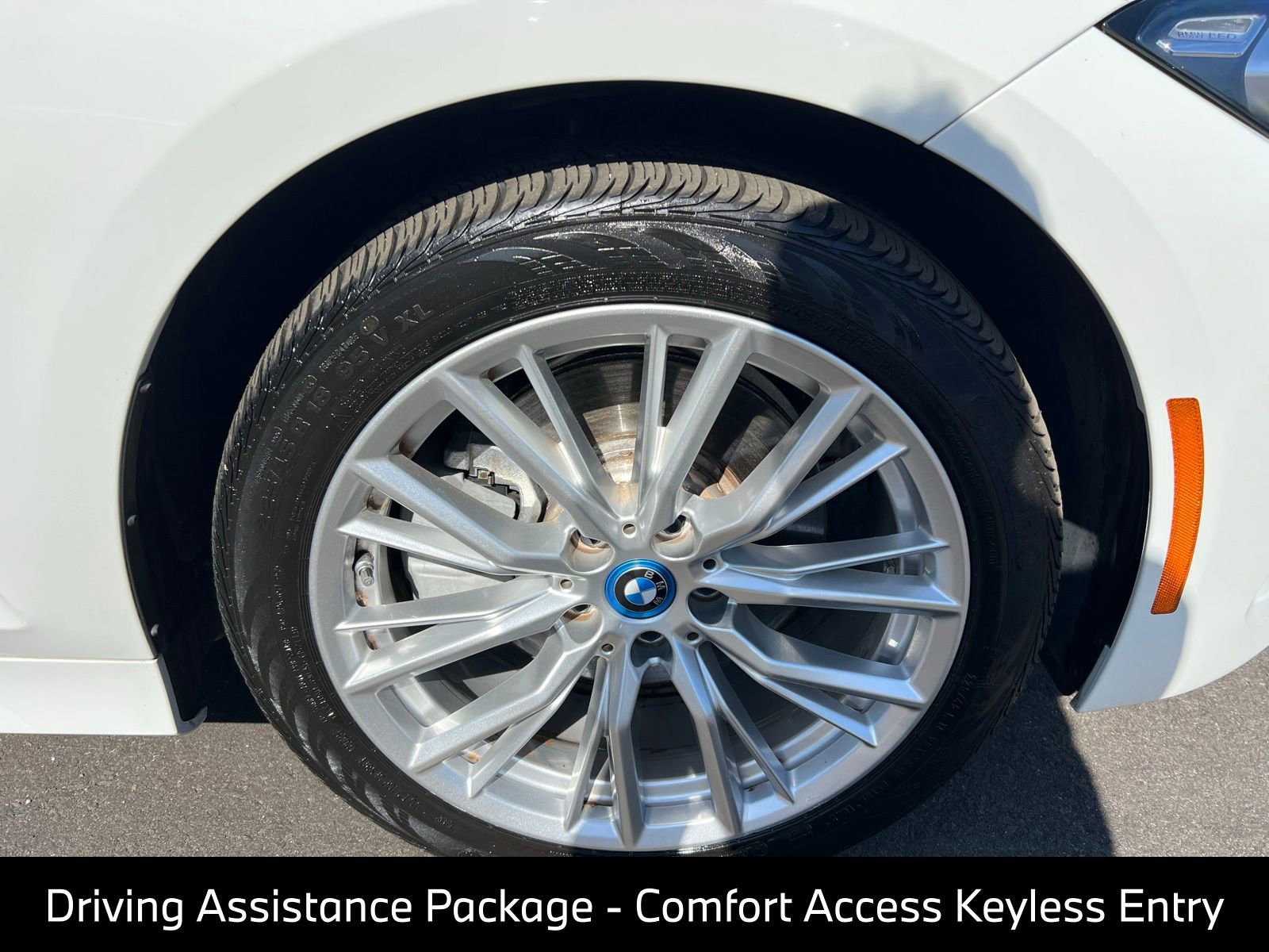 Used 2024 BMW 330e xDrive AWD/4WD image 14