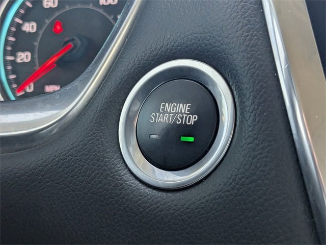 Used 2021 Chevrolet Traverse LT image 30