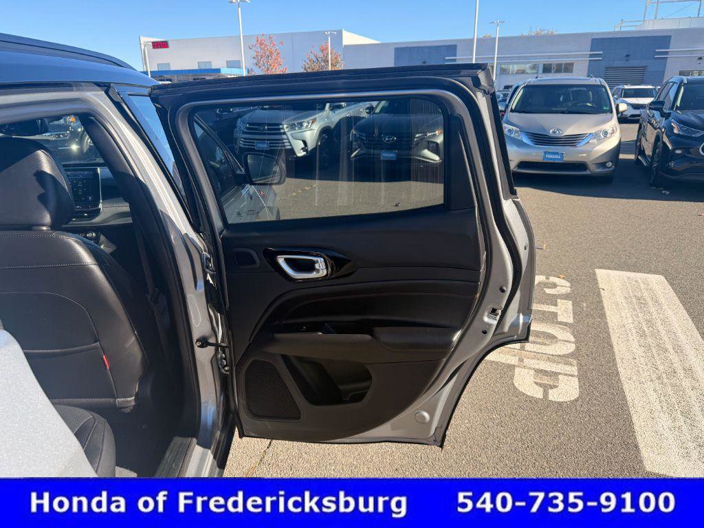 Used 2023 Jeep Compass Trailhawk w/ Trailhawk Elite Group image 31