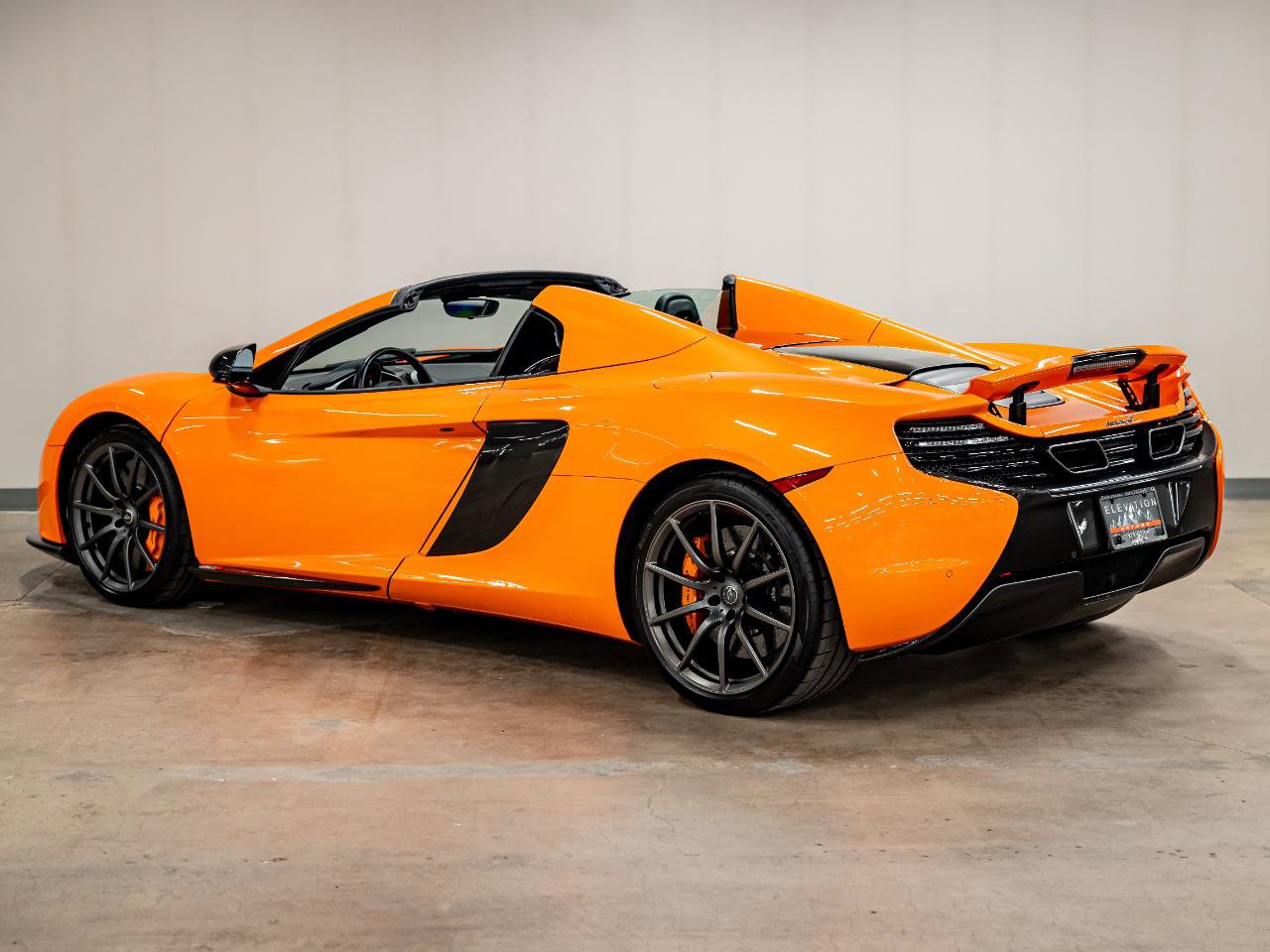 Used 2015 McLaren 650S Spider image 27