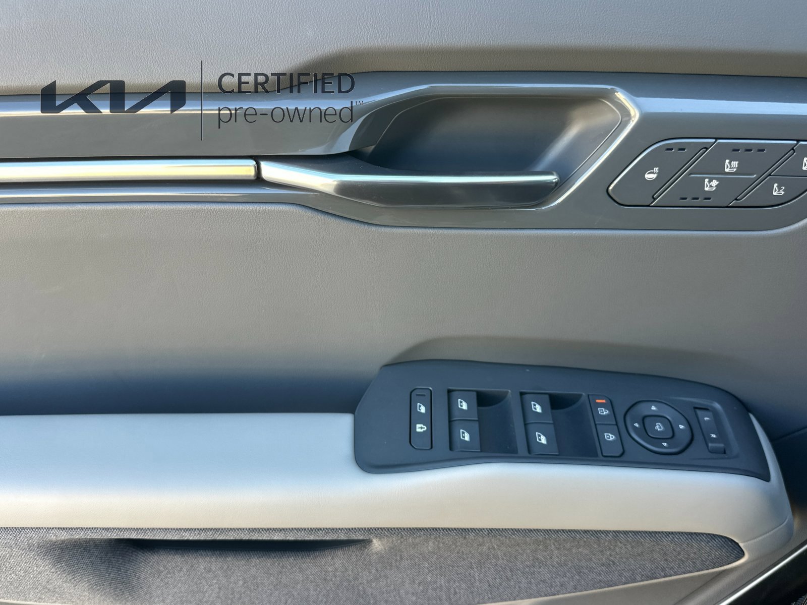 Certified 2024 Kia EV9 Land AWD/4WD image 12