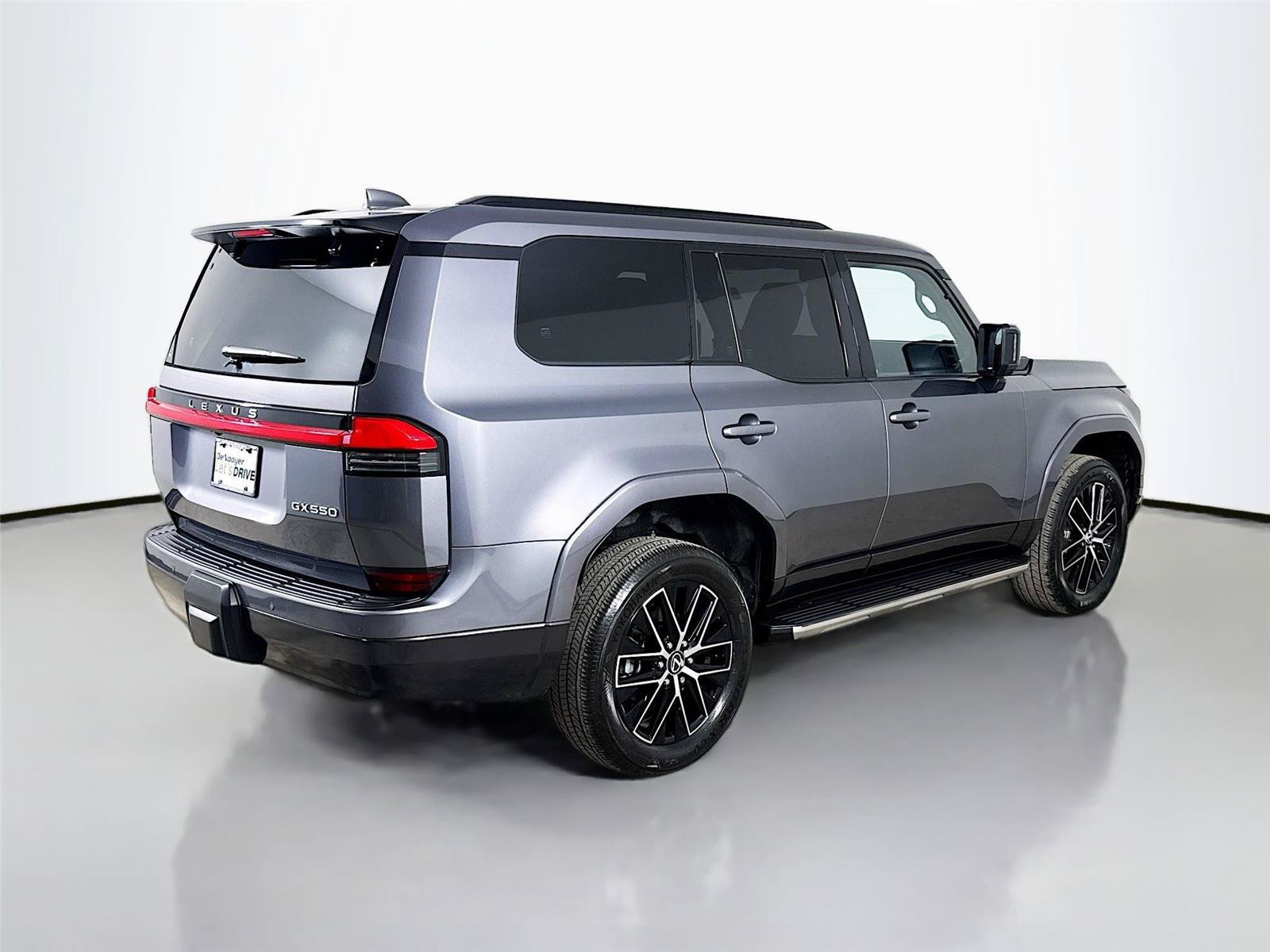 Used 2024 Lexus GX 550 w/ Accessory Package (Z1) AWD/4WD image 9
