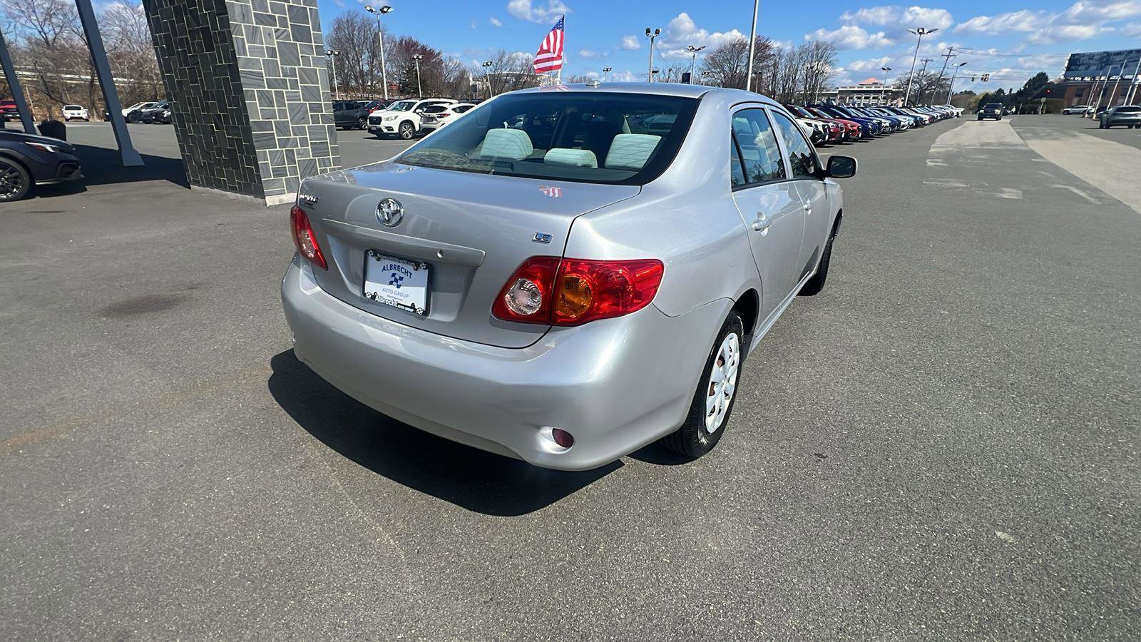 Used 2010 Toyota Corolla LE FWD image 7