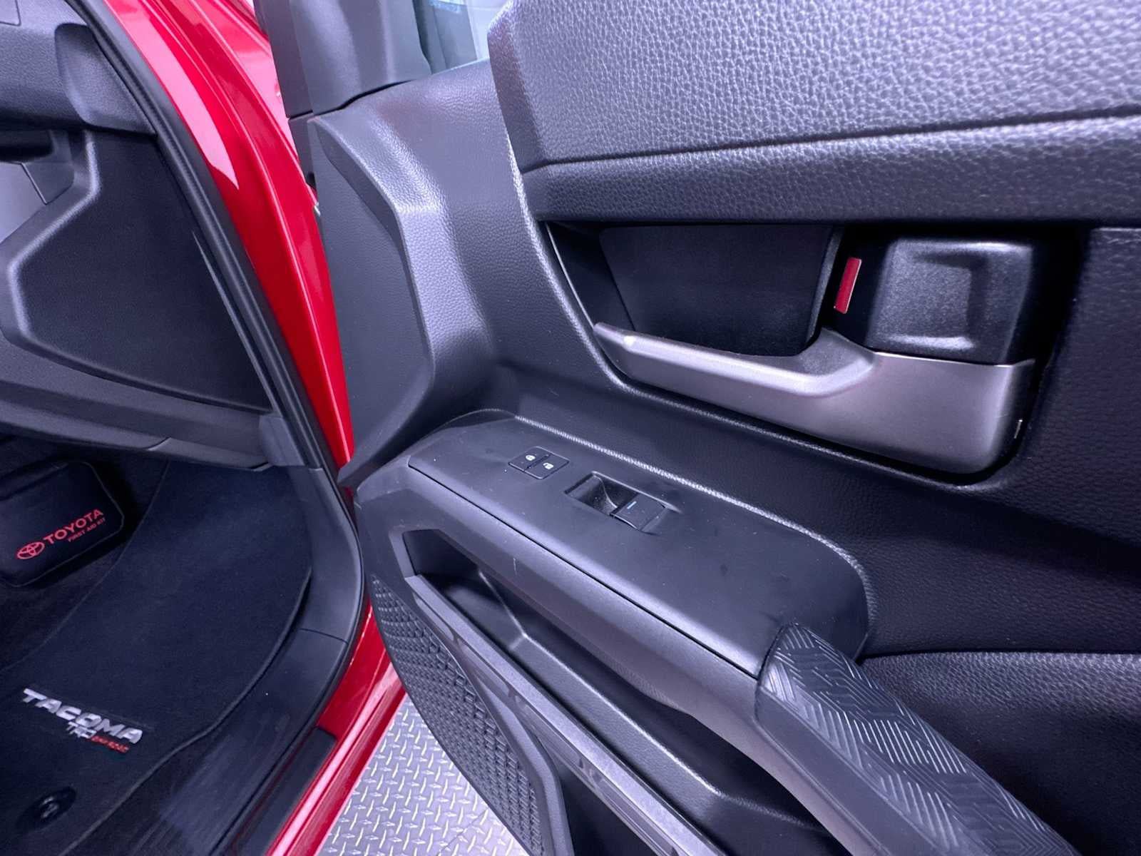 Used 2025 Toyota Tacoma TRD Off-Road AWD/4WD image 35