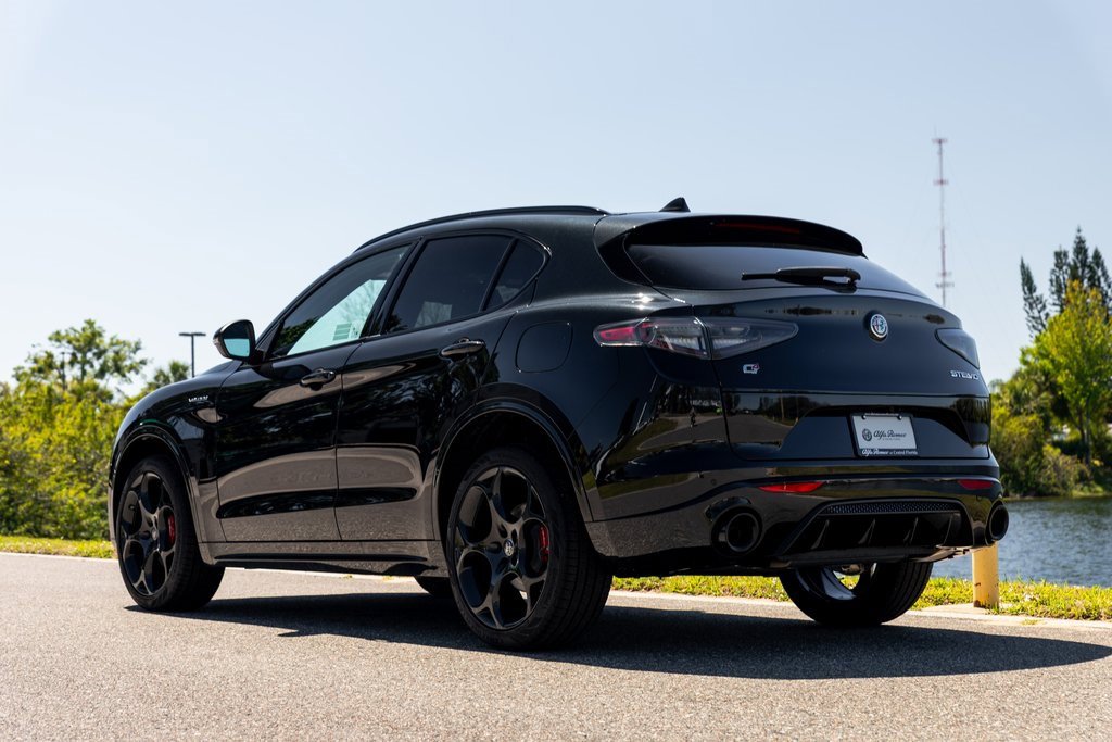 New 2025 Alfa Romeo Stelvio Sprint w/ Veloce Package image 8